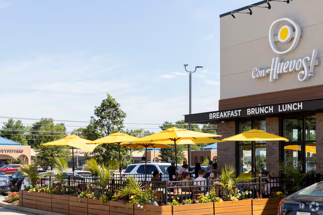 landscape for city amenities in hurstbourne acres